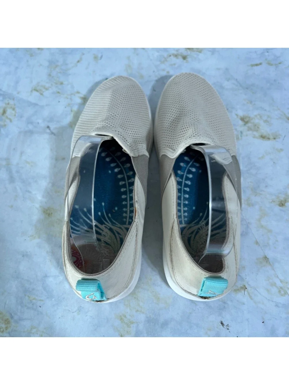 OluKai Hale‘iwa Women's Sz 6.5 Shoes Beige White Slip On Comfort Casual Sneakers